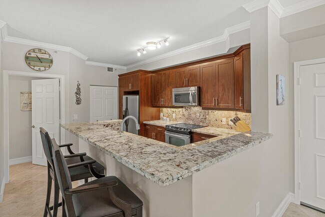 Building Photo - 3606 S Ocean Blvd