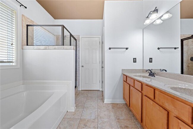 Building Photo - 2528 Brynfield Cove