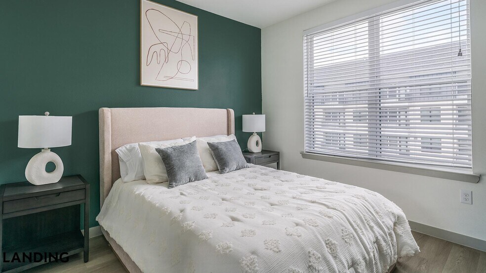 Building Photo - 91 Jensen Dr