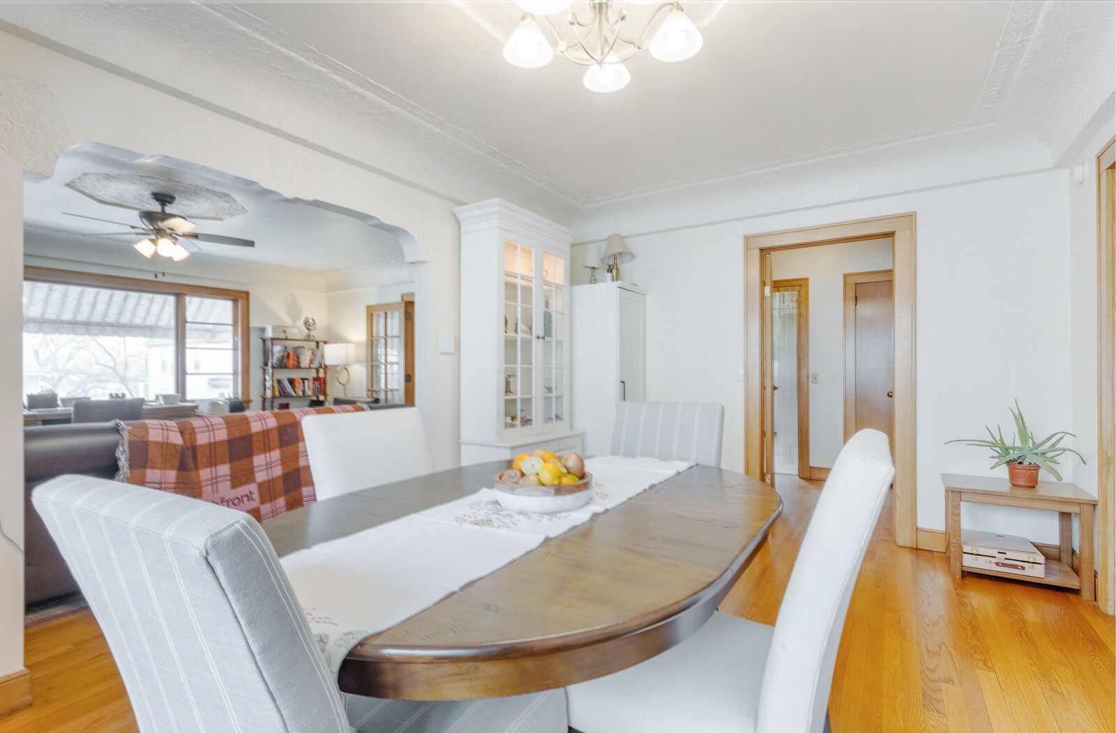 Building Photo - 302 S Brooks St