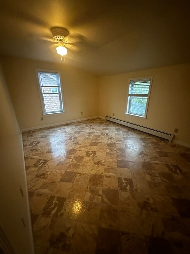Building Photo - 36 Blodgett St