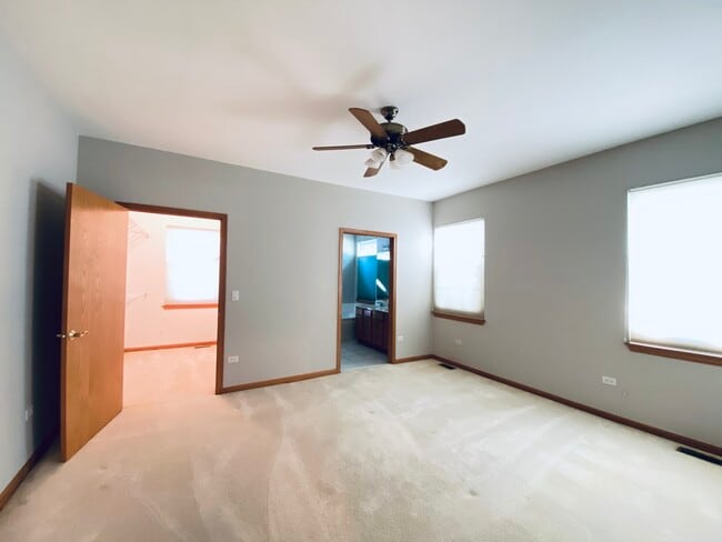 Building Photo - 13520 S Buckthorn Ln