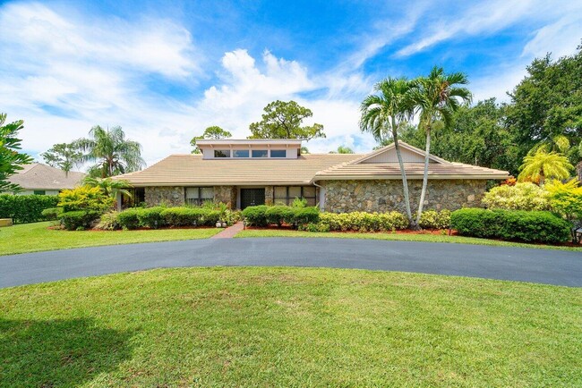 Building Photo - 9405 Dundee Dr
