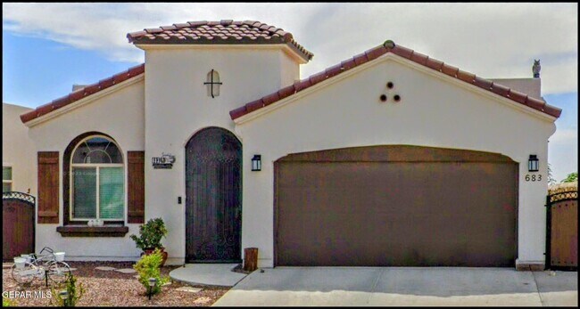 Building Photo - 683 Codford