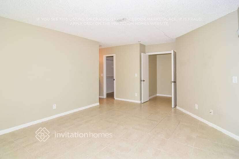 Building Photo - 10048 NW 20th St