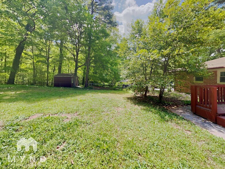 Building Photo - 392 Colchester Dr