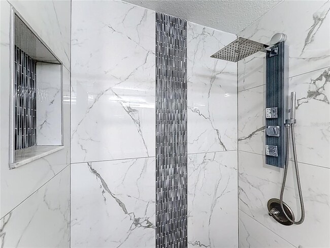 Building Photo - 12844 Oulton Cir