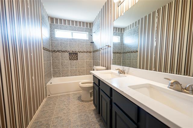 Building Photo - 2409 McCarran Dr