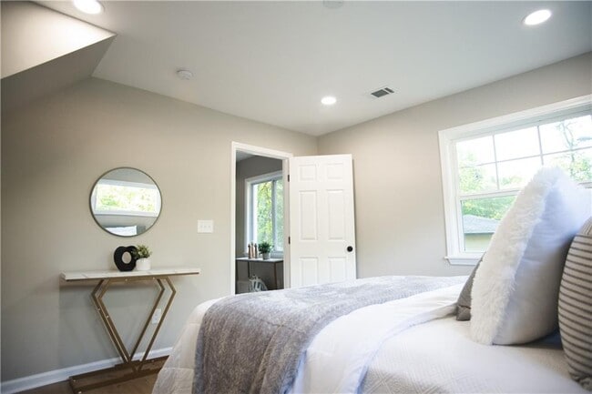 Building Photo - 3561 Misty Valley Rd