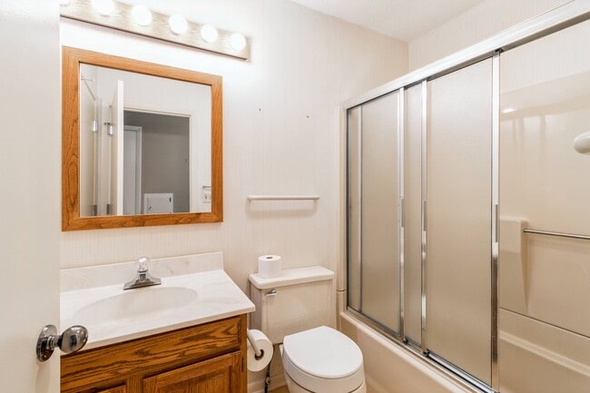 Building Photo - 1332 Truman Pl