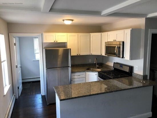 Building Photo - 77 Safford St