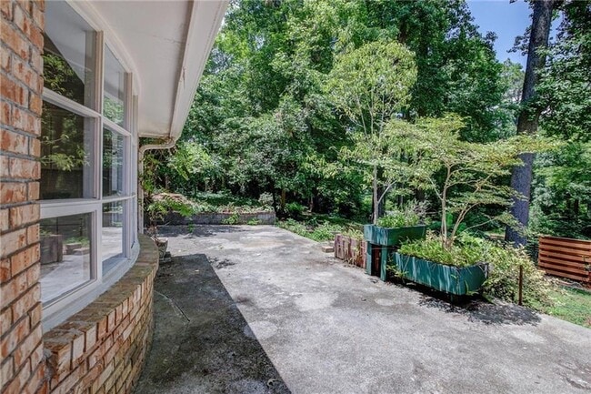 Building Photo - 1112 Franklin Cir NE