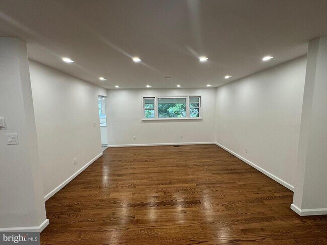 Building Photo - 355 Cherry Hill Blvd