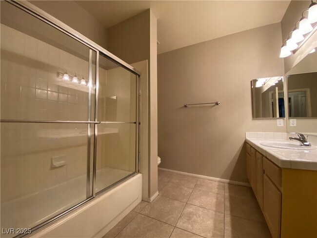 Building Photo - 5250 S Rainbow Blvd