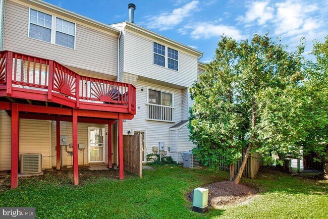 Building Photo - 13902 Barrington Ln