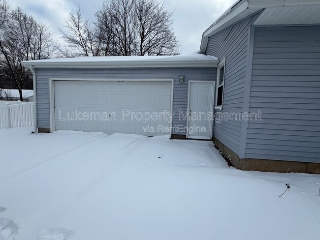 Building Photo - 4726 Hanover Ave