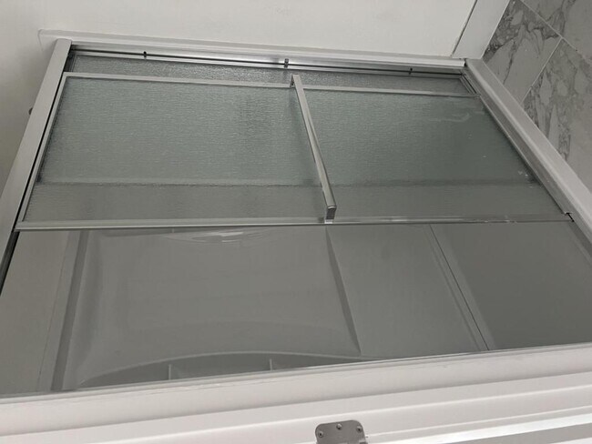 Building Photo - 17450 SE Mill St