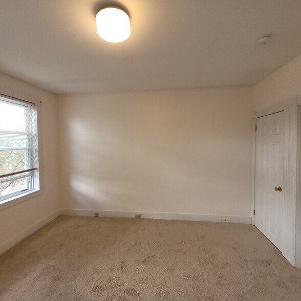 Building Photo - 1735 Cole St