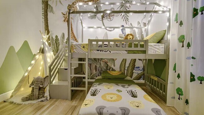 Building Photo - 8103 Coconut Palm Way