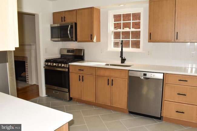 Building Photo - 304 Moncure Dr