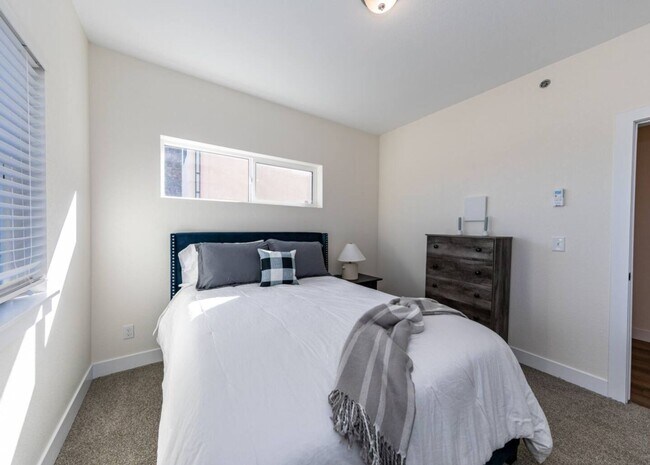 Building Photo - Westside, Next to Nature 2 Bed Luxury Apartment by Garden of the Gods