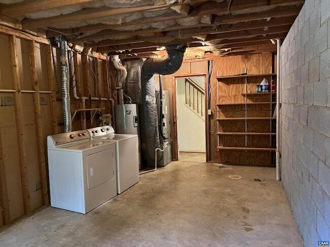 Building Photo - 2424 Holkham Dr