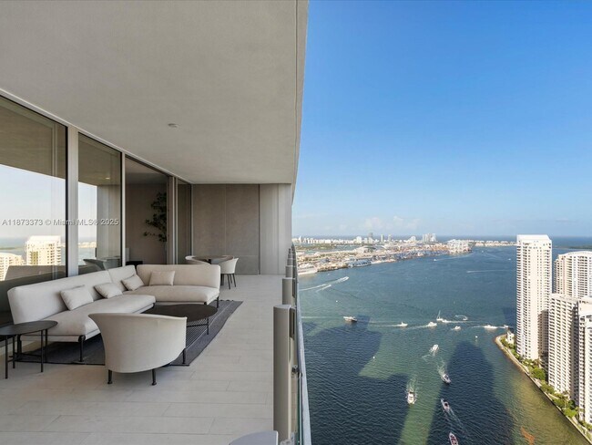 Building Photo - 300 Biscayne Blvd Way