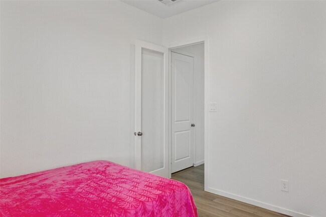 Building Photo - 17754 Pansy Heron Trl