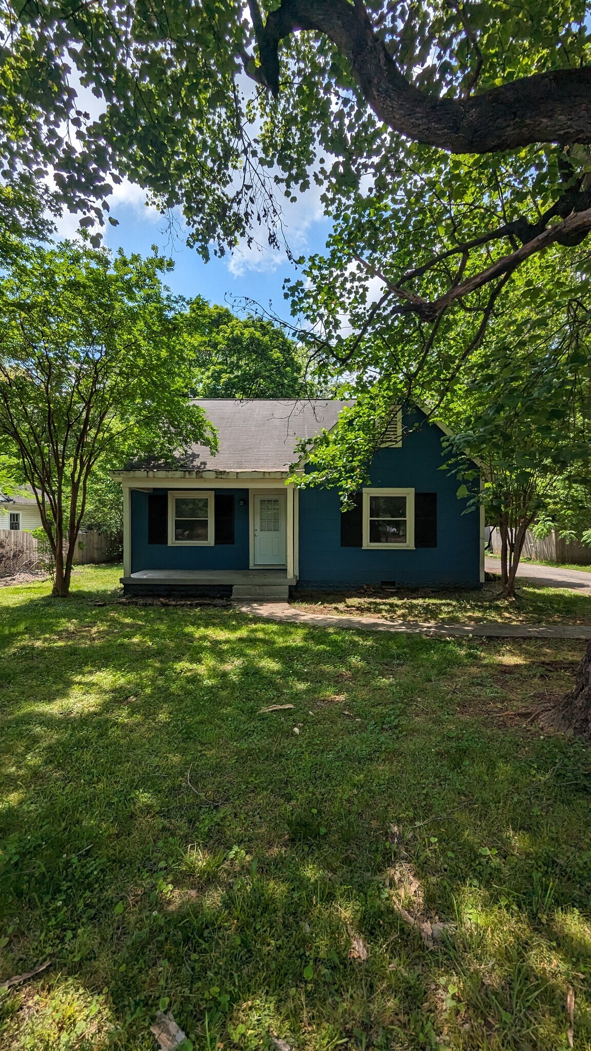 Building Photo - 1809 Middle Tennessee Blvd