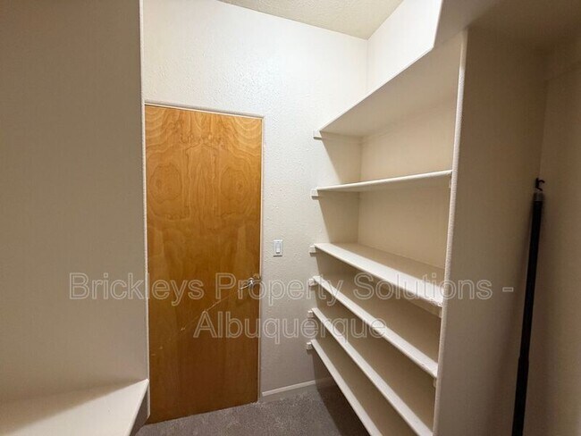 Building Photo - 1612 3rd St SW