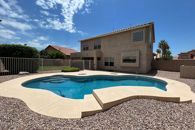 Building Photo - 7861 W Kerry Ln