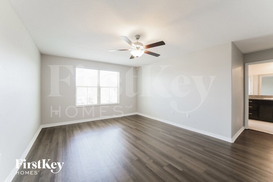 Building Photo - 10215 Cool Waterlily Ave