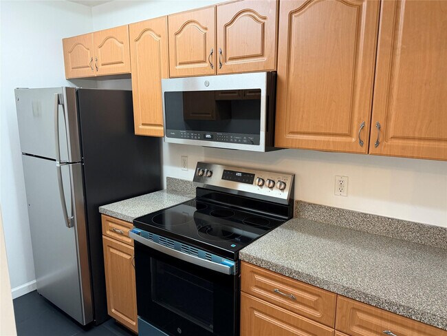 Building Photo - 2964 NW 55th Ave