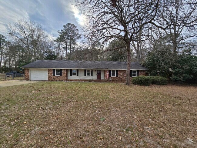 Building Photo - 637 Sierra St
