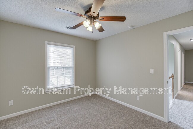 Building Photo - 305 Leatherman Ct