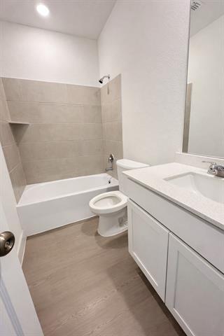 Building Photo - 1309 Francesca Dr