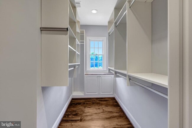 Building Photo - 860 Nicholas Run Dr