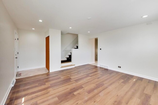 Building Photo - 4908 Carol St