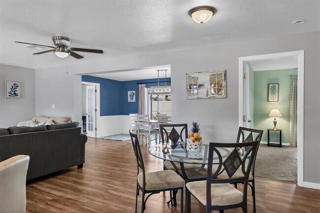 Building Photo - 3425 Fairview Dr