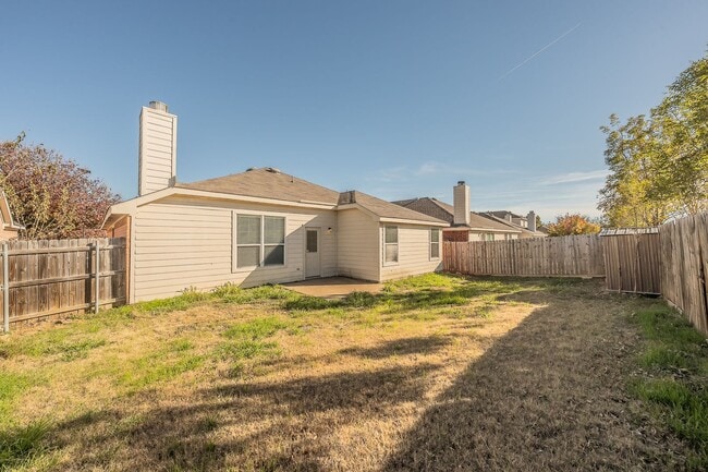 Building Photo - Spacious single story in Parks of Deer Creek