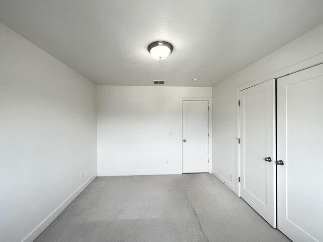 Building Photo - 9729 Fira Ln