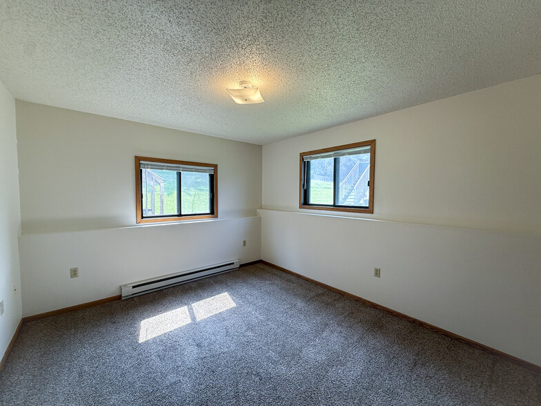 Building Photo - 2804 Edgewood Dr
