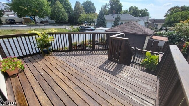 Building Photo - 47 Hackensack Ave