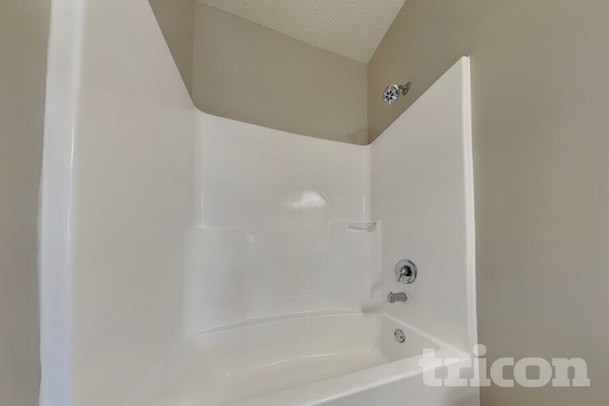 Building Photo - 2771 Anchusa Dr