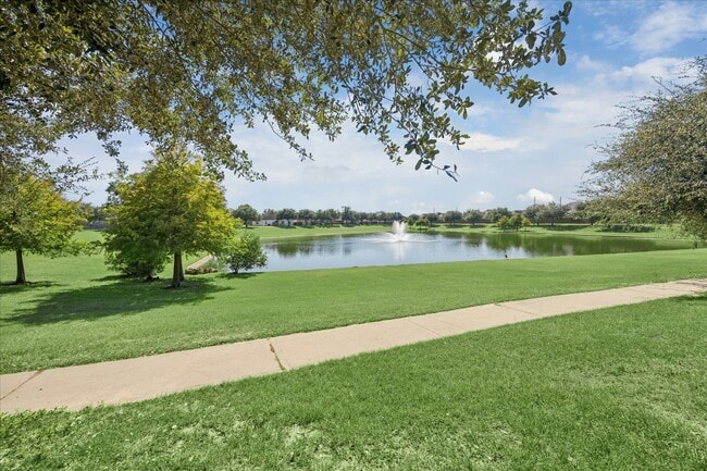 Building Photo - 18203 Alora Springs Trace