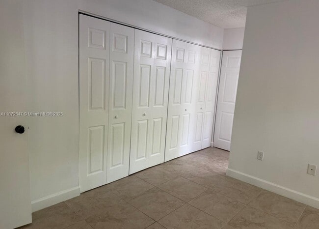 Building Photo - 14465 SW 139th Ave Cir E