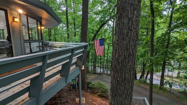 Building Photo - 828 Little Pine Mountain Rd