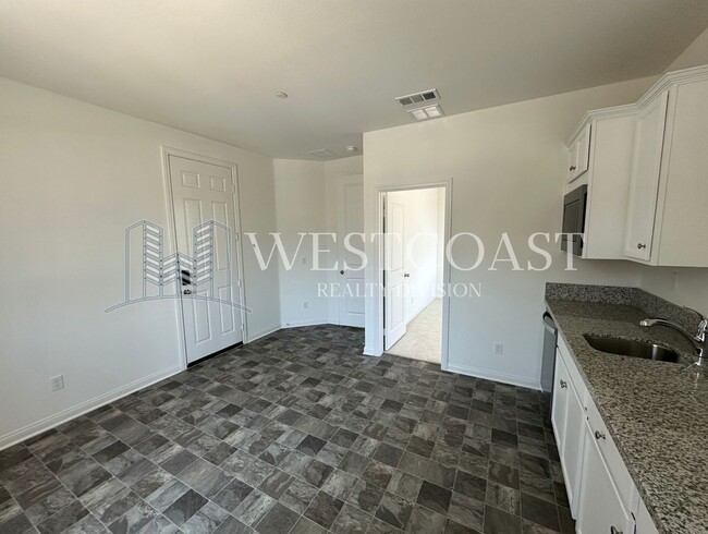 Building Photo - 25134 Sand Wedge Dr