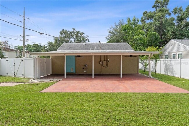 Building Photo - 3901 W Swann Ave