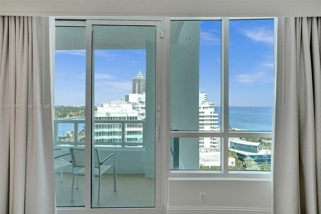 Building Photo - 4401 Collins Ave